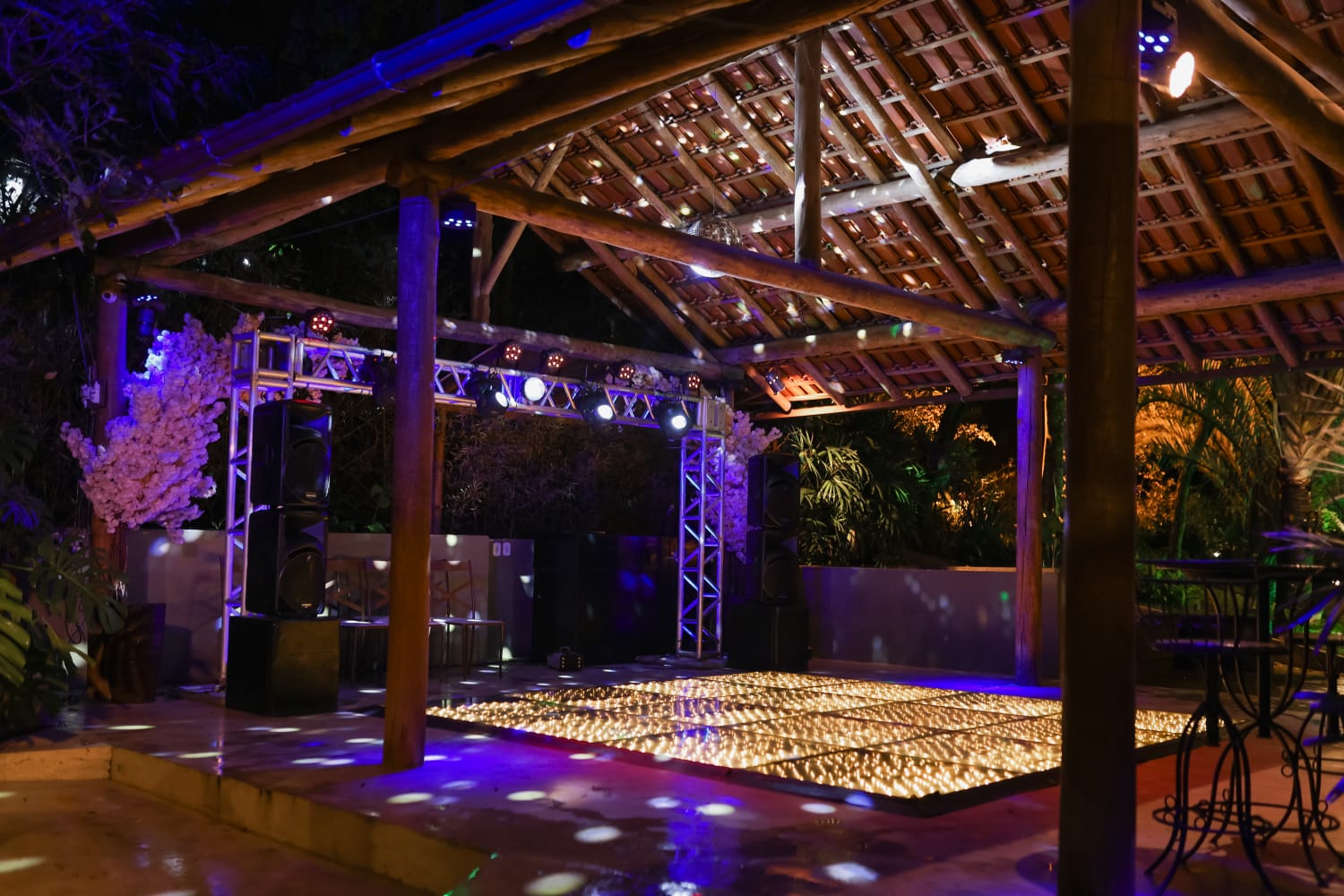 Festa e iluminação cênica